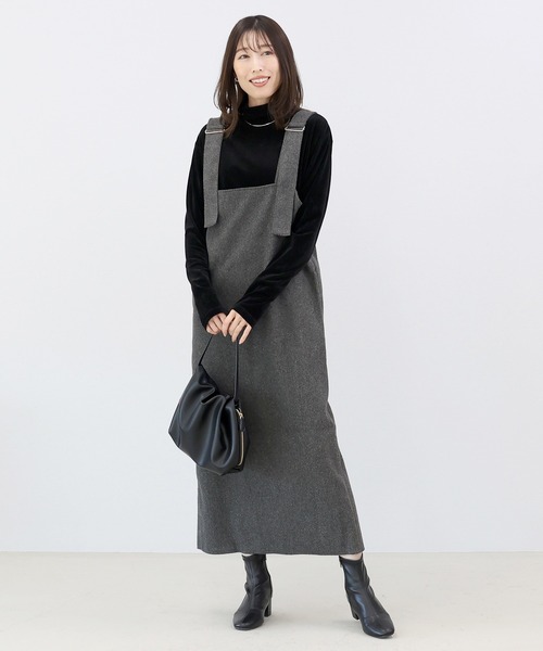 Aletta vita(アレッタビータ)の「フェイクウールVネック2WAYサロペットワンピース(ワンピース・レディース・チャコール/ブラック・FREE)」の4枚目の写真