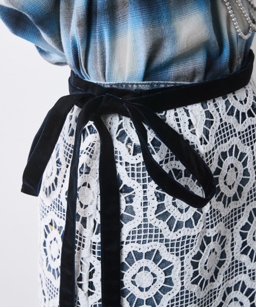 CHIC STYLE（シックスタイル）の「レースオーバースカート＜大きいサイズ有＞シックスタイル（スカート・レディース・ブラック/オフホワイト・M/L/LL/3L/4L/5L）」の17枚目の写真