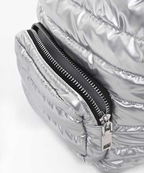 Narcissus(ナルシス)の「【2WAY】パディングボディバッグ(ショルダーバッグ・レディース・シルバー/ブラック・FREE)」の11枚目の写真