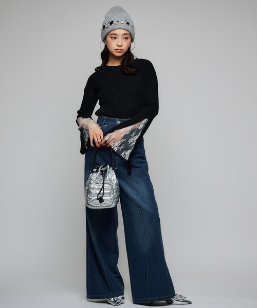 Narcissus(ナルシス)の「【2WAY】パディングボディバッグ(ショルダーバッグ・レディース・シルバー/ブラック・FREE)」の5枚目の写真