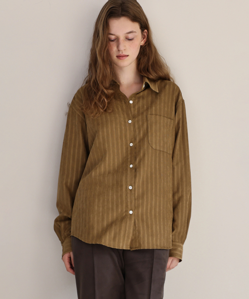 ANDNEEDS(アンドニーズ)の「Monte stripe shirt (olive)(シャツ/ブラウス・レディース・その他・FREE)」の3枚目の写真