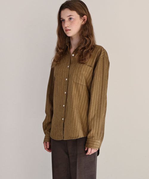 ANDNEEDS(アンドニーズ)の「Monte stripe shirt (olive)(シャツ/ブラウス・レディース・その他・FREE)」の4枚目の写真