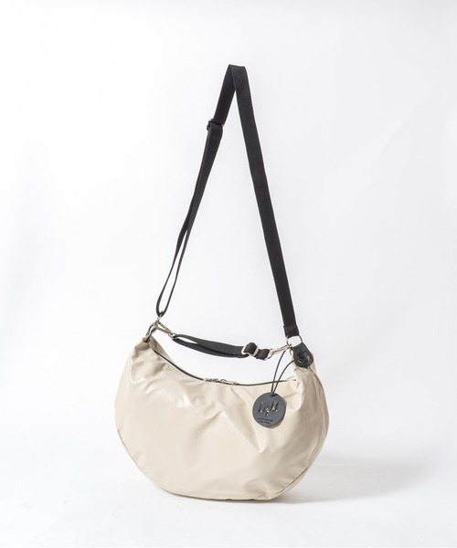 Jack Gomme（ジャックゴム）の「【JACK GOMME】ショルダーバッグ　メッセンジャー　CHARLIE Sac demi-lune（ショルダーバッグ・レディース・シルバー/ブラック/モカ/インディゴブルー/アイボリー/オリーブ/ライトブルー/レッド/ネイビー/シャンパン・FREE）」の12枚目の写真