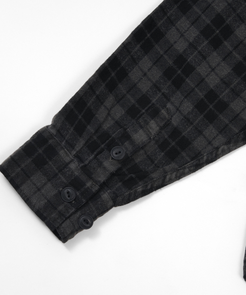 STIGMA（スティグマ）の「PIGMENT CROP OVER SHIRTS CHARCOAL（シャツ/ブラウス・メンズ・その他・MEDIUM/LARGE/X-LARGE）」の8枚目の写真