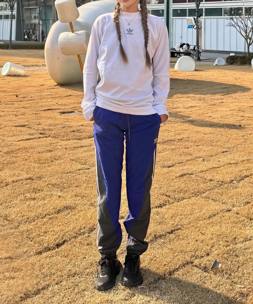 Chubasco(チュバスコ)の「レボニクス カーボンバランスA ランニングシューズ CB01 オールブラック(その他シューズ・レディース・その他・23cm/23.5cm/24cm/24.5cm/25cm/25.5cm/26.5cm/27cm/27.5cm/28.5cm)」の21枚目の写真