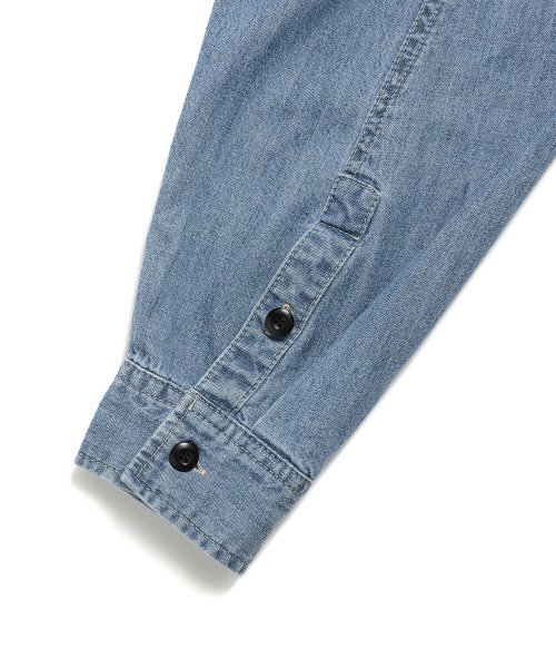 Cavish(カビシ)の「CVS WASHED DENIM SHIRT BLUE(CV2DFUW301A)(シャツ/ブラウス・レディース・ブルー・LARGE/MEDIUM)」の6枚目の写真