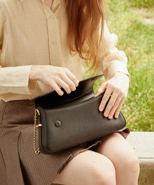 VALLUAT（バリュエット）の「Rolyn bag_Black（ショルダーバッグ・レディース・その他・FREE）」の3枚目の写真
