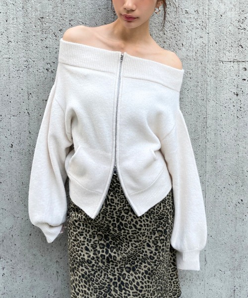 3.3 Field Trip (3.3フィールドトリップ)の「3.3 Field Trip/オフショルダブルジップニットプルオーバー(Tシャツ/カットソー・レディース・レッド/アイボリー/ブラック/グレー・FREE)」の3枚目の写真