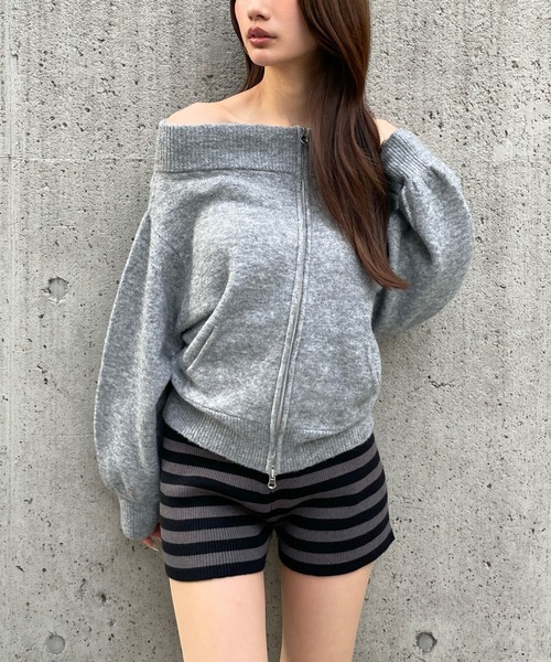 3.3 Field Trip (3.3フィールドトリップ)の「3.3 Field Trip/オフショルダブルジップニットプルオーバー(Tシャツ/カットソー・レディース・レッド/アイボリー/ブラック/グレー・FREE)」の1枚目の写真