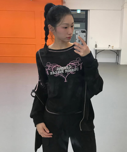 Cavish(カビシ)の「W STEM LS TEE BLACK(CV2FSFT553A)(Tシャツ/カットソー・レディース・ブラック・FREE)」の2枚目の写真