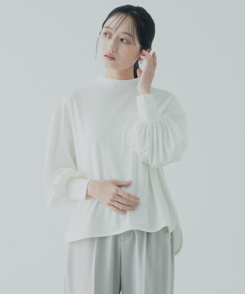 Petitjo(プッチージョ)の「小さいサイズ クルーネックブラウス 低身長さん・小柄女性(シャツ/ブラウス・レディース・オフホワイト/ブラック・PSS/PS/PM/PL)」の3枚目の写真