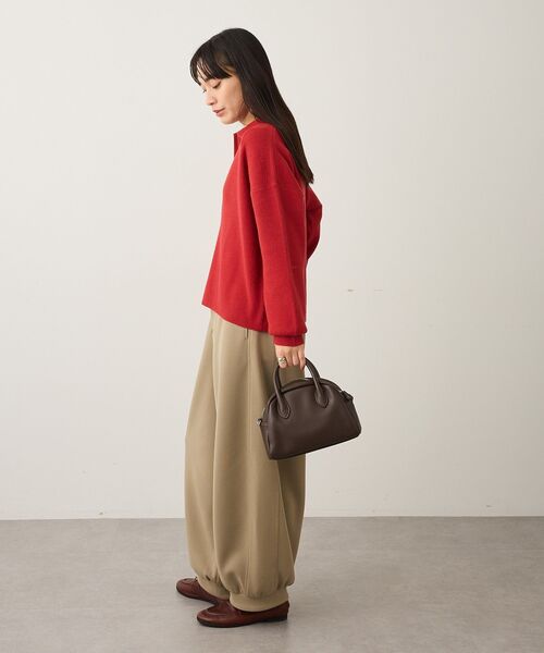 CRAFT STANDARD BOUTIQUE(クラフトスタンダードブティック)の「深Vネックニットプルオーバー ◆(ニット/セーター・レディース・ブラック/ライトベージュ/レッド/ブラウン・FREE)」の8枚目の写真