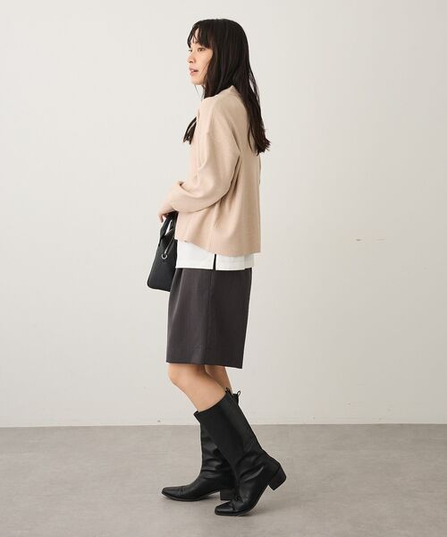 CRAFT STANDARD BOUTIQUE(クラフトスタンダードブティック)の「深Vネックニットプルオーバー ◆(ニット/セーター・レディース・ブラック/ライトベージュ/レッド/ブラウン・FREE)」の15枚目の写真