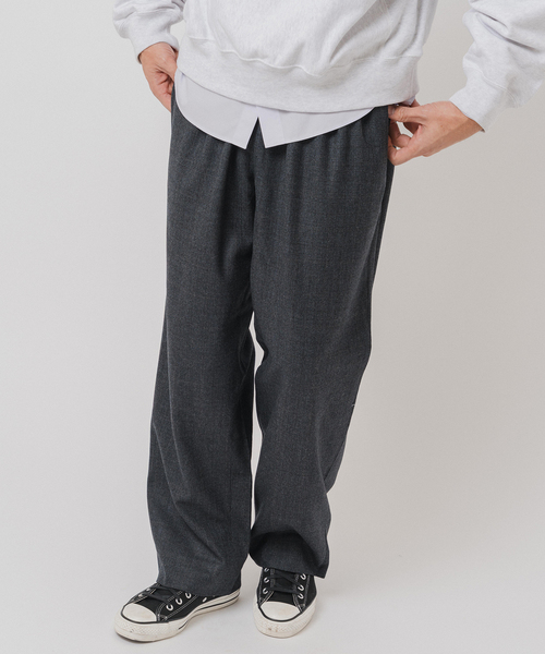 EDIFICE(エディフィス)の「サキソニー 1タック イージーパンツ(スラックス・メンズ・ブラック/チャコールグレー/ブラウン/ネイビー・SMALL/MEDIUM/LARGE)」の17枚目の写真