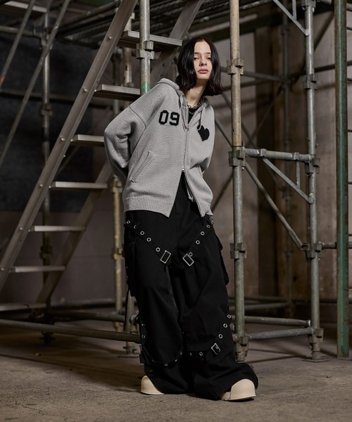 ERAR（エラー）の「【ERAR】ハートロゴショート丈ダブルジップデザインニットパーカー（パーカー・メンズ・ブラック/グレー・S/M/L/XL）」の8枚目の写真