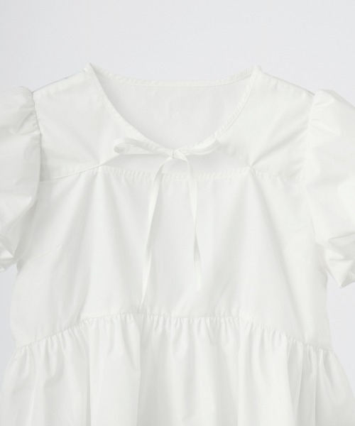 idem(イデム)の「puff sleeve muse blouse / パフスリデザインブラウス(シャツ/ブラウス・レディース・ブラック/ホワイト・FREE)」の16枚目の写真