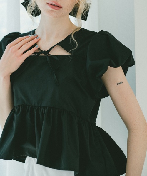 idem(イデム)の「puff sleeve muse blouse / パフスリデザインブラウス(シャツ/ブラウス・レディース・ブラック/ホワイト・FREE)」の19枚目の写真