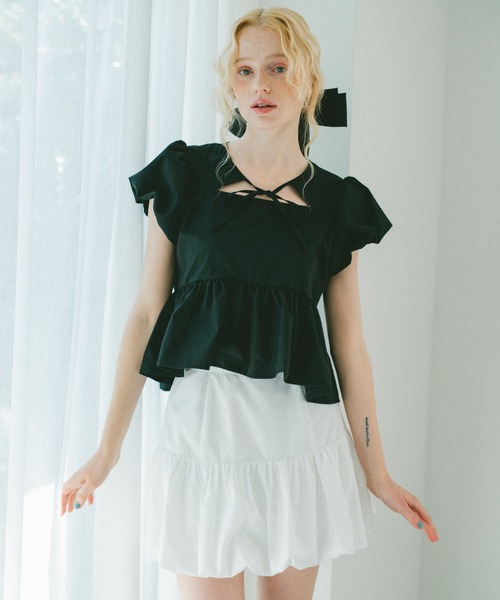 idem(イデム)の「puff sleeve muse blouse / パフスリデザインブラウス(シャツ/ブラウス・レディース・ブラック/ホワイト・FREE)」の22枚目の写真
