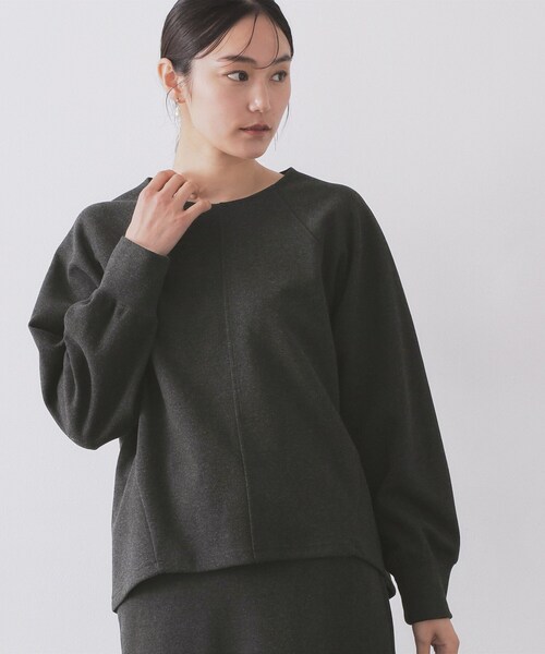 OPAQUE.CLIP(オペークドットクリップ)の「フォルムデザイントップス/セットアップ対応【洗濯機OK】(Tシャツ/カットソー・レディース・チャコールグレー/グレー・40/38)」の2枚目の写真