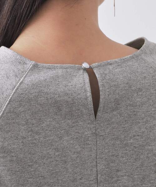 OPAQUE.CLIP(オペークドットクリップ)の「フォルムデザイントップス/セットアップ対応【洗濯機OK】(Tシャツ/カットソー・レディース・チャコールグレー/グレー・40/38)」の15枚目の写真