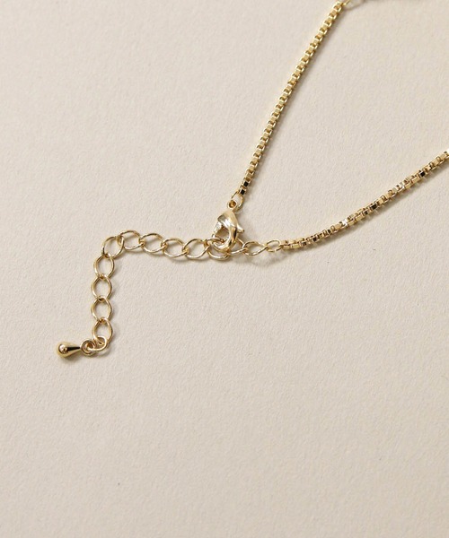 Gready Brilliant(グレディブリリアン)の「淡水パールブレスレット(ブレスレット・レディース・ゴールド・FREE)」の4枚目の写真