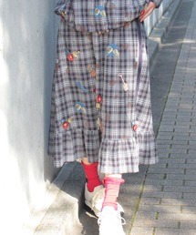 SUPER HAKKA | SUPER　HAKKA×マツモトヨーコ　綿麻チェック「居心地のいい部屋で」オンケミ刺繍ティアードスカート(スカート)