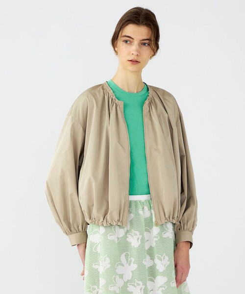 BALLSEY（ボールジィ）の「ライトパウダリータフタ ギャザーブルゾン（ブルゾン・レディース・ネイビー/ベージュ・36）」の4枚目の写真