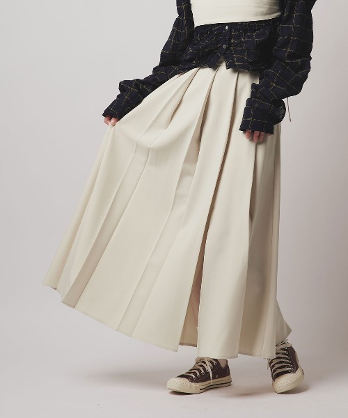 W:Huku(フーク)の「【W:Huku / ソフトタッチツイル】スリット プリーツ スカート / Soft-Touch Twill Slit Pleated Skirt(スカート・レディース・ブラウン系その他/グレー系その他/ブラック/ベージュ系その他・FREE)」の18枚目の写真