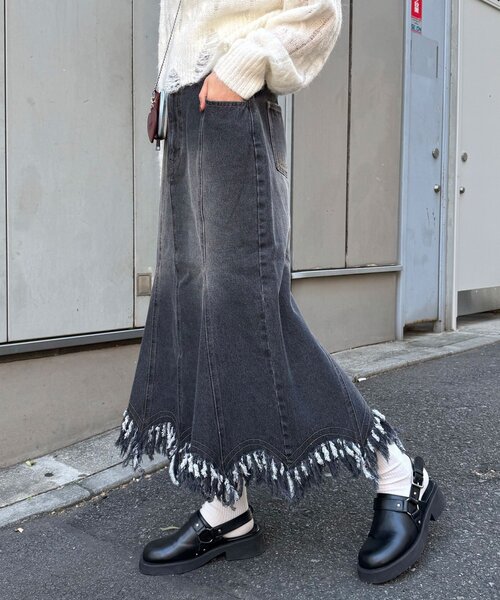 CIAOPANIC（チャオパニック）の「裾フリンジデニムマーメイドスカート（スカート・レディース・ブラック/ブルー・ONE SIZE）」の5枚目の写真