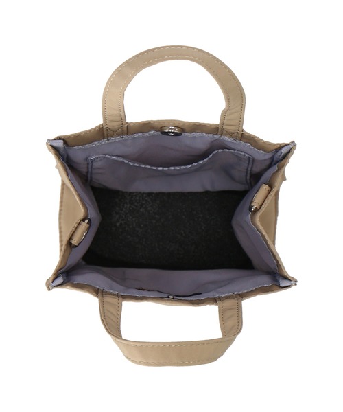 POLO RALPH LAUREN(ポロ ラルフ ローレン)の「サコッシュ(ショルダーバッグ・レディース・ブラック/ネイビー/ベージュ・FREE)」の20枚目の写真