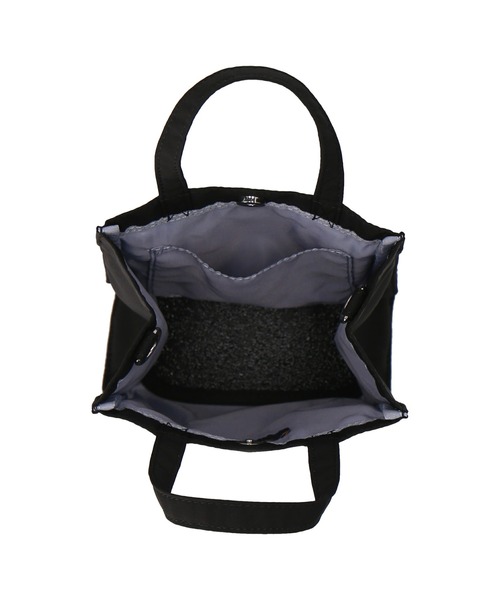 POLO RALPH LAUREN(ポロ ラルフ ローレン)の「サコッシュ(ショルダーバッグ・レディース・ブラック/ネイビー/ベージュ・FREE)」の14枚目の写真