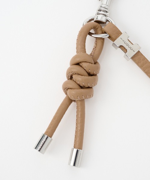 IACUCCI(イアクッチ)の「【予約】ジェメッリ CERVO(キーホルダー・レディース・キャメル/スカイブルー/パープル・FREE)」の18枚目の写真