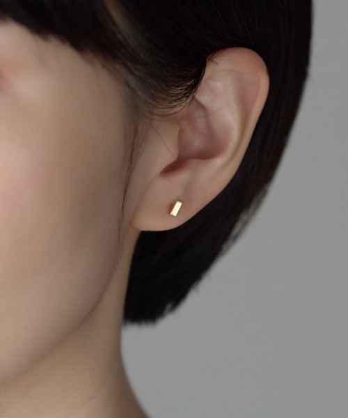 ciite' surgical stainless(シーテサージカルステンレス)の「【金属アレルギー対応】レクタングルバー ピアス(両耳用) サージカルステンレス(ピアス(両耳用)・レディース・シルバー/ゴールド・S/M/L)」の5枚目の写真