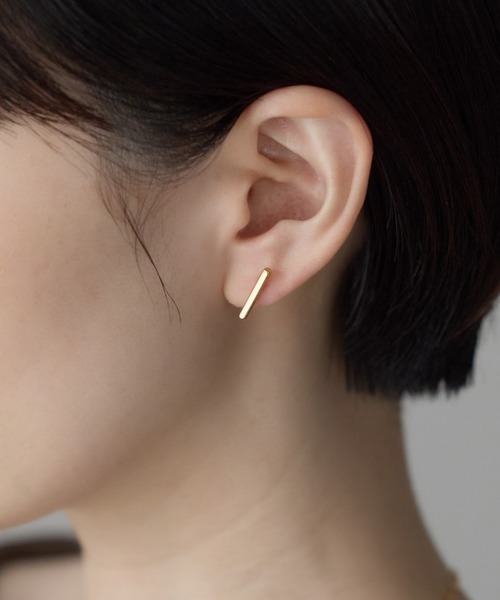 ciite' surgical stainless(シーテサージカルステンレス)の「【金属アレルギー対応】レクタングルバー ピアス(両耳用) サージカルステンレス(ピアス(両耳用)・レディース・シルバー/ゴールド・S/M/L)」の13枚目の写真