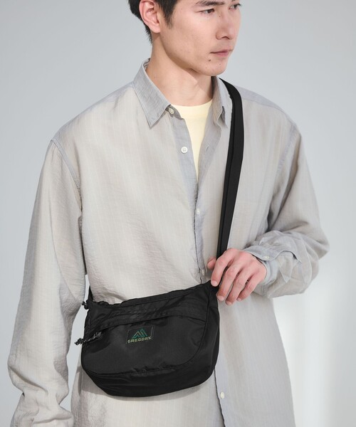 GREGORY（グレゴリー）の「【別注】＜GREGORY＞ティーニー サッチェル ショルダーバッグ（ショルダーバッグ・メンズ・ブラック・FREE）」の2枚目の写真