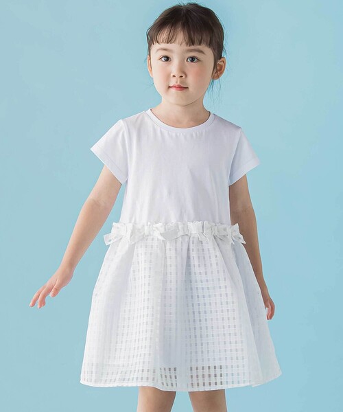 BeBe Petits Pois Vert(ベベプチポワヴェール)の「【店舗限定】天竺Tシャツ+ギンガムチェックドッキングワンピース(ワンピース・キッズ・ネイビー/ホワイト・150cm/110cm/120cm/100cm/140cm/130cm)」の2枚目の写真