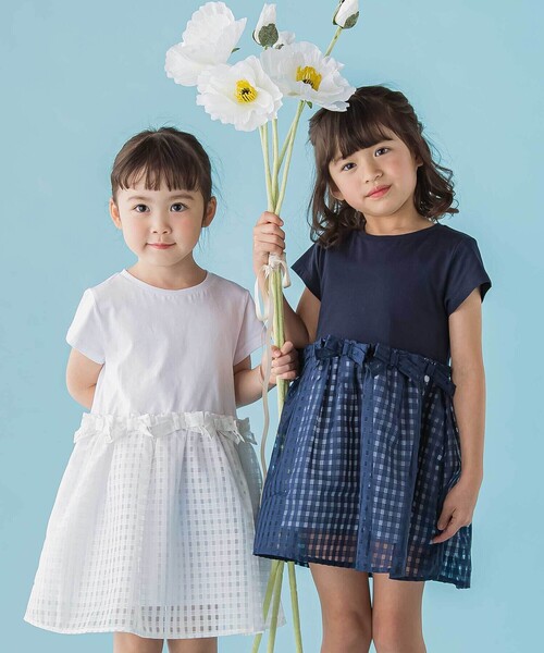 BeBe Petits Pois Vert(ベベプチポワヴェール)の「【店舗限定】天竺Tシャツ+ギンガムチェックドッキングワンピース(ワンピース・キッズ・ネイビー/ホワイト・150cm/110cm/120cm/100cm/140cm/130cm)」の16枚目の写真