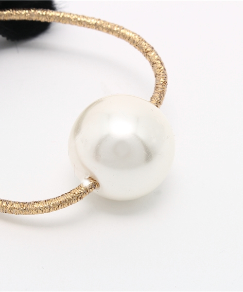 PLAIN CLOTHING（プレーンクロージング）の「パールファーリボンヘアゴム【PLAIN CLOTHING】（ヘアゴム・レディース・ブラウン/ボルドー/アイボリー/ブラック・FREE）」の6枚目の写真