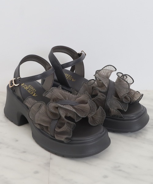 ASTORIA ODIER（アストリアオディール）の「シアークロスフリル厚底サンダル（サンダル・レディース・アイボリー/ブラック/チャコールグレー・SMALL/MEDIUM/LARGE）」の18枚目の写真