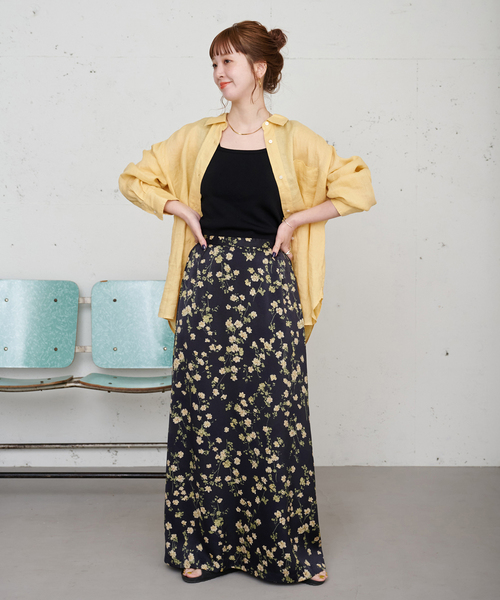 B.C STOCK（ベーセーストック）の「【ZOZO限定】手洗い可 / フラワープリントスカート（スカート・レディース・ブルー系その他/ブラウン/アイボリー/ブラック・FREE）」の5枚目の写真