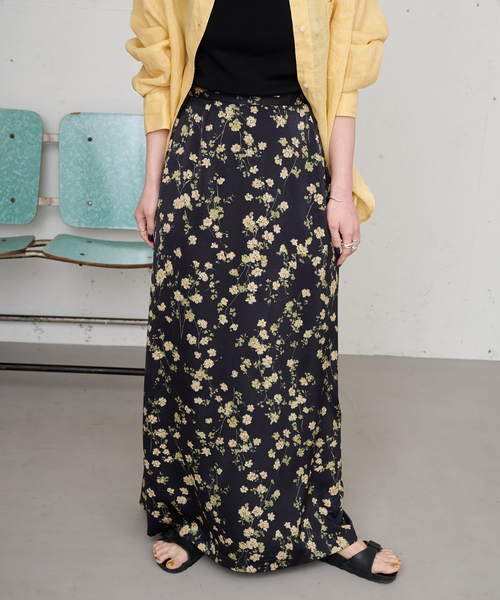 B.C STOCK（ベーセーストック）の「【ZOZO限定】手洗い可 / フラワープリントスカート（スカート・レディース・ブルー系その他/ブラウン/アイボリー/ブラック・FREE）」の10枚目の写真