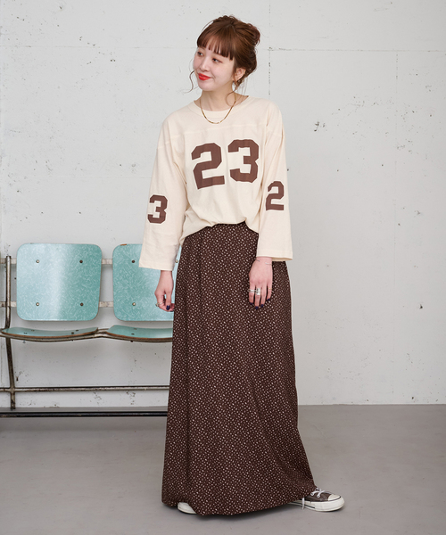 B.C STOCK（ベーセーストック）の「【ZOZO限定】手洗い可 / フラワープリントスカート（スカート・レディース・ブルー系その他/ブラウン/アイボリー/ブラック・FREE）」の22枚目の写真