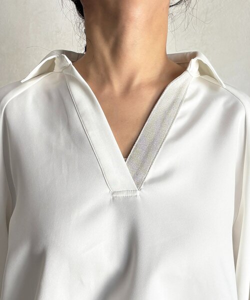 un dix cors(アンディコール)の「パウダーストレッチブラウス(シャツ/ブラウス・レディース・オフホワイト/チャコールグレー/グレー/ネイビー・FREE)」の12枚目の写真