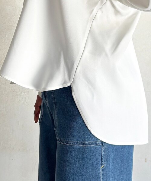 un dix cors(アンディコール)の「パウダーストレッチブラウス(シャツ/ブラウス・レディース・オフホワイト/チャコールグレー/グレー/ネイビー・FREE)」の15枚目の写真