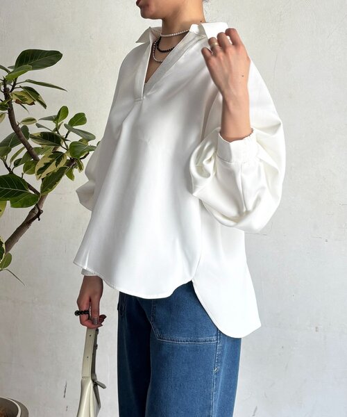 un dix cors(アンディコール)の「パウダーストレッチブラウス(シャツ/ブラウス・レディース・オフホワイト/チャコールグレー/グレー/ネイビー・FREE)」の5枚目の写真