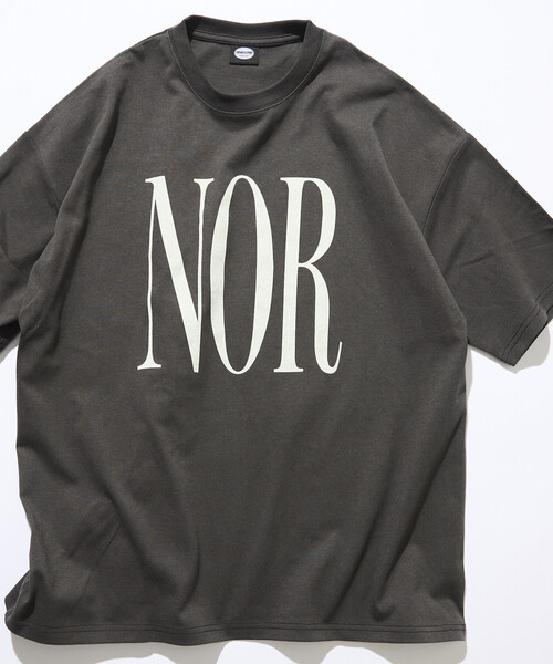 FREAK'S STORE(フリークスストア)の「限定展開 ビッグシルエット プリント クルーネック Tシャツ / NOR(Tシャツ/カットソー・メンズ・ネイビー/スミクロ/ホワイト/ブラウン・SMALL/MEDIUM/LARGE)」の6枚目の写真