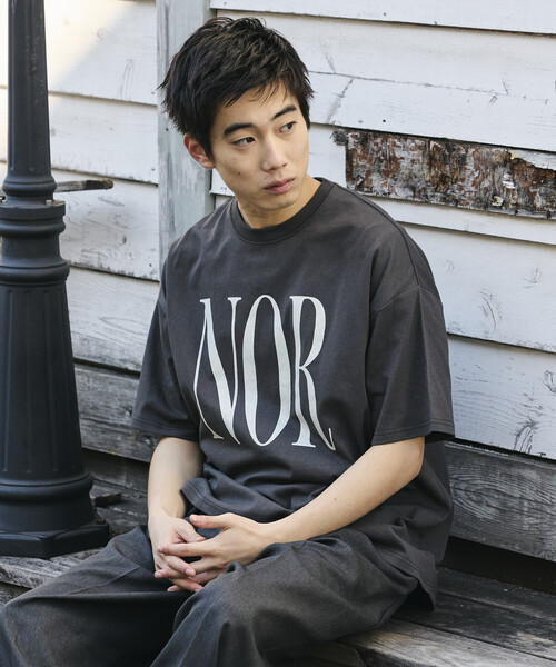 FREAK'S STORE(フリークスストア)の「限定展開 ビッグシルエット プリント クルーネック Tシャツ / NOR(Tシャツ/カットソー・メンズ・ネイビー/スミクロ/ホワイト/ブラウン・SMALL/MEDIUM/LARGE)」の14枚目の写真