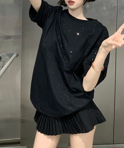 lilful(リルフル)の「【26年春夏新作】星型ラメデザイン オーバーサイズ 半袖Tシャツ(Tシャツ/カットソー・レディース・ホワイト/ブラック・F)」の13枚目の写真