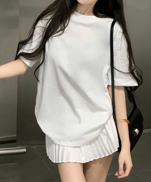 lilful(リルフル)の「【26年春夏新作】星型ラメデザイン オーバーサイズ 半袖Tシャツ(Tシャツ/カットソー・レディース・ホワイト/ブラック・F)」の5枚目の写真