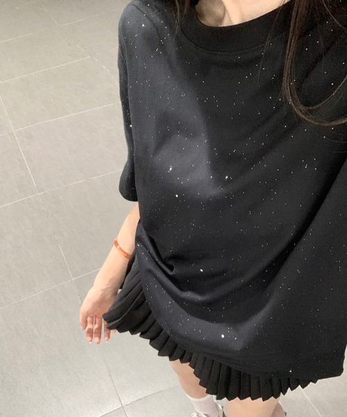 lilful(リルフル)の「【26年春夏新作】星型ラメデザイン オーバーサイズ 半袖Tシャツ(Tシャツ/カットソー・レディース・ホワイト/ブラック・F)」の16枚目の写真